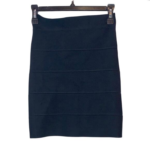 BCBG MaxAzria Black Mini Skirt - Picture 1 of 3